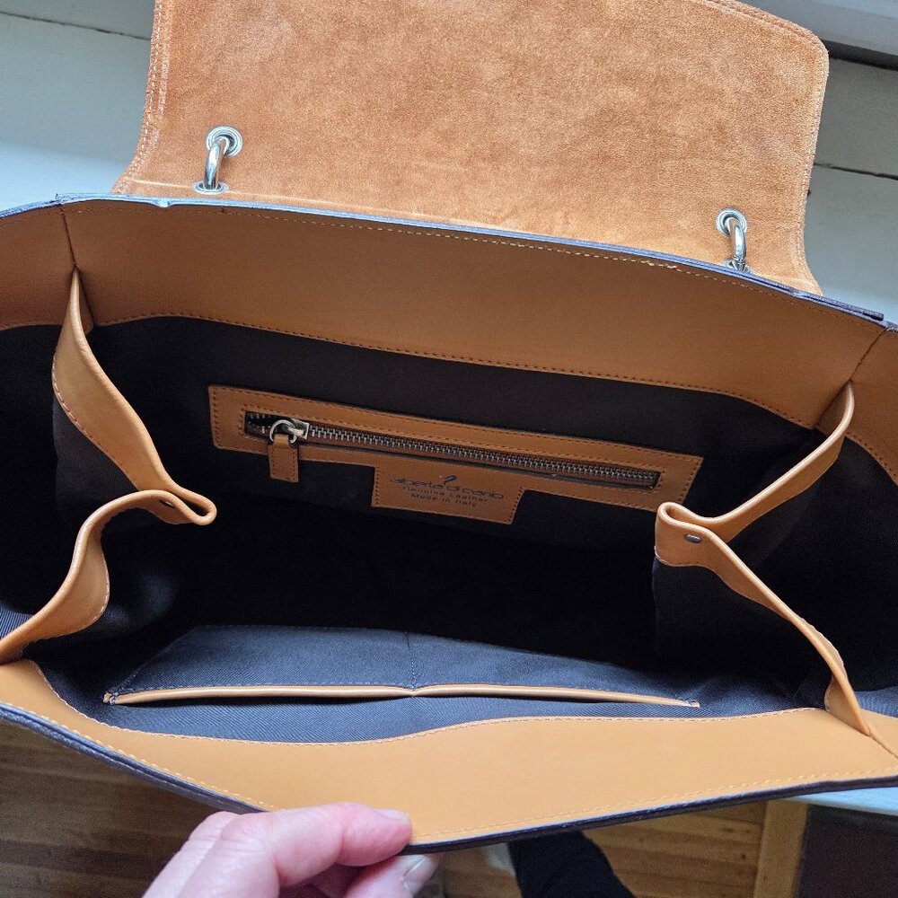 Alberta Di Canio leather Satchel/Tote in lovely Camel color with Silver Hardware - Picture 3 of 7